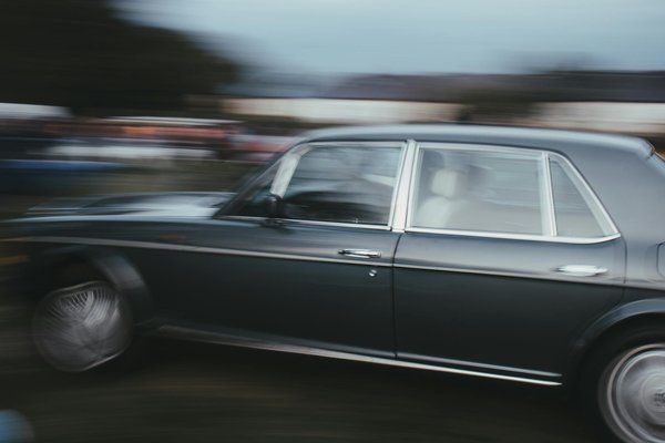 Voitures hybrides : comprendre les subtilités fiscales et les incitations